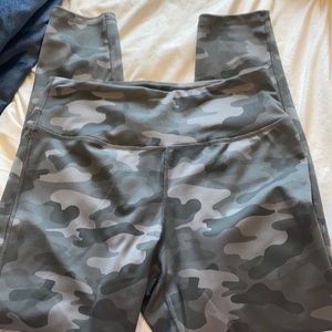 NWT Grey Camo workout leggings